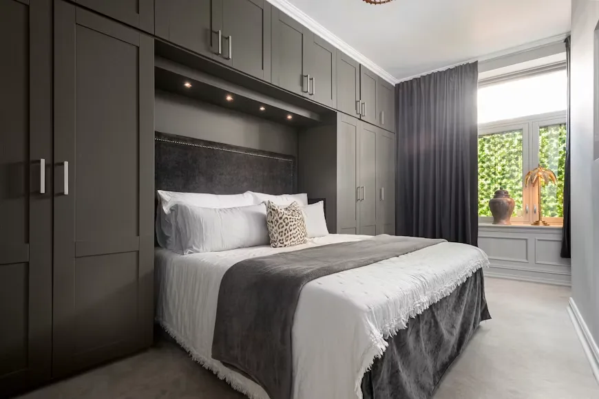 Wardrobes & Beds